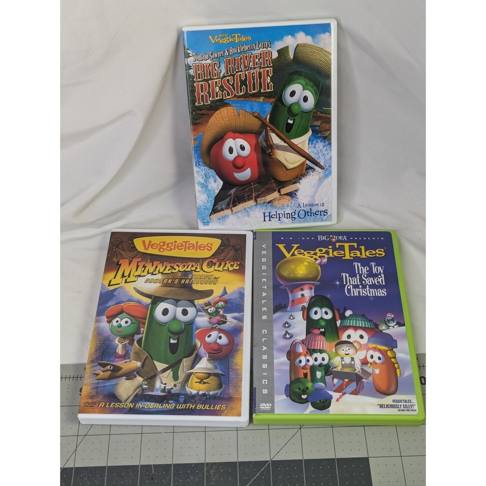 Veggie Tales DVD Lot Big River Rescue Toy Saved Christmas Minnesota Cuke